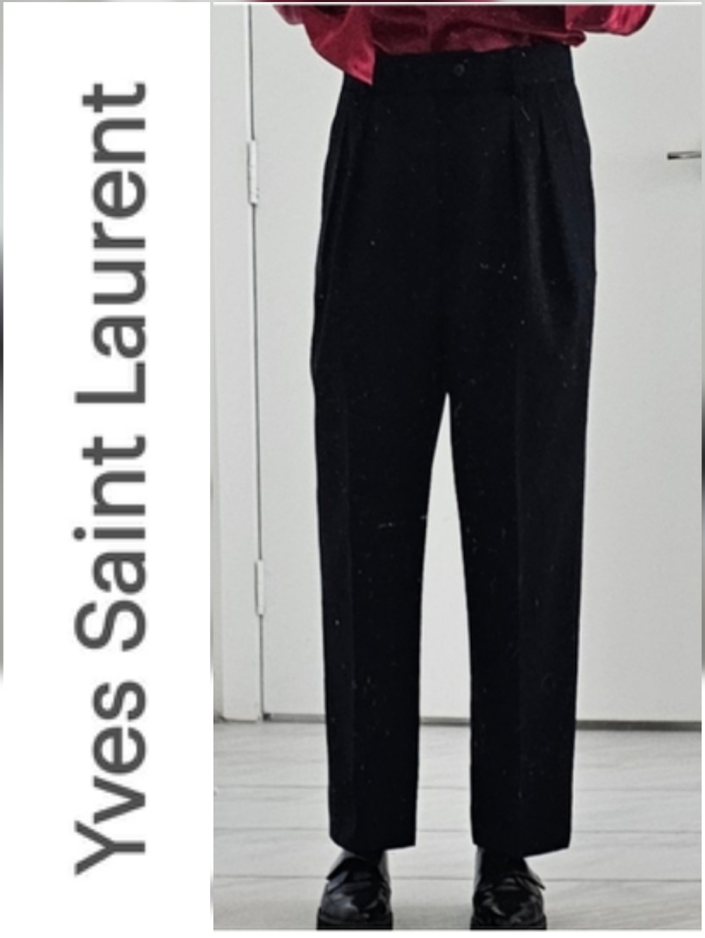 Yves Saint Laurent Rive Gauche Navy Double Lined Wool High Waist Pleat Crop Pant